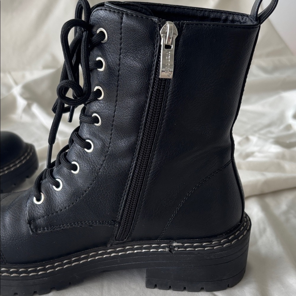 Vepose Black Combat Boots with Side Zipper - Picture 11 of 11
